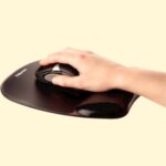 Fellowes Crystal Gel Mouse Pad Wrist Support, Black - FEL9112101 - Image 2